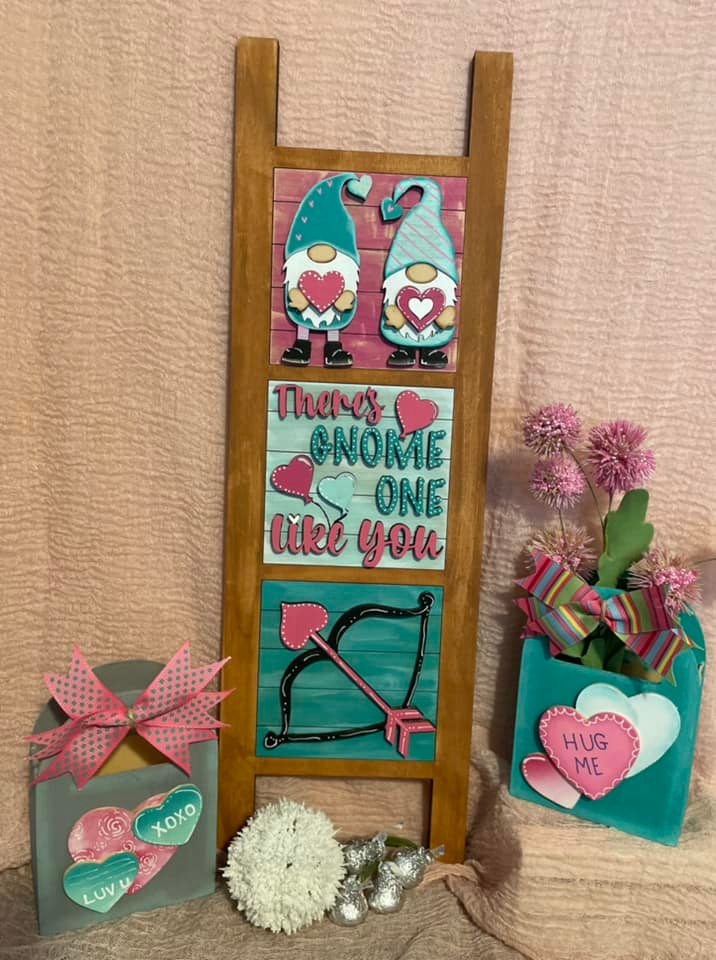 Interchangeable Leaning Ladder- Gnome Love