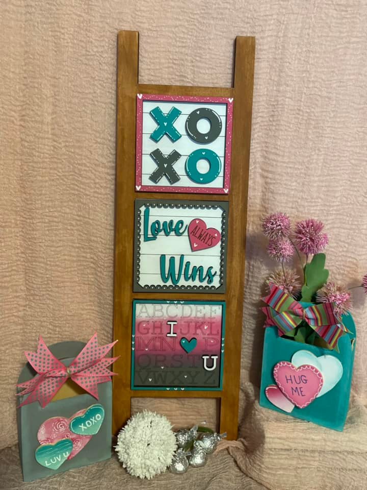 Interchangeable Leaning Ladder- Love Wins