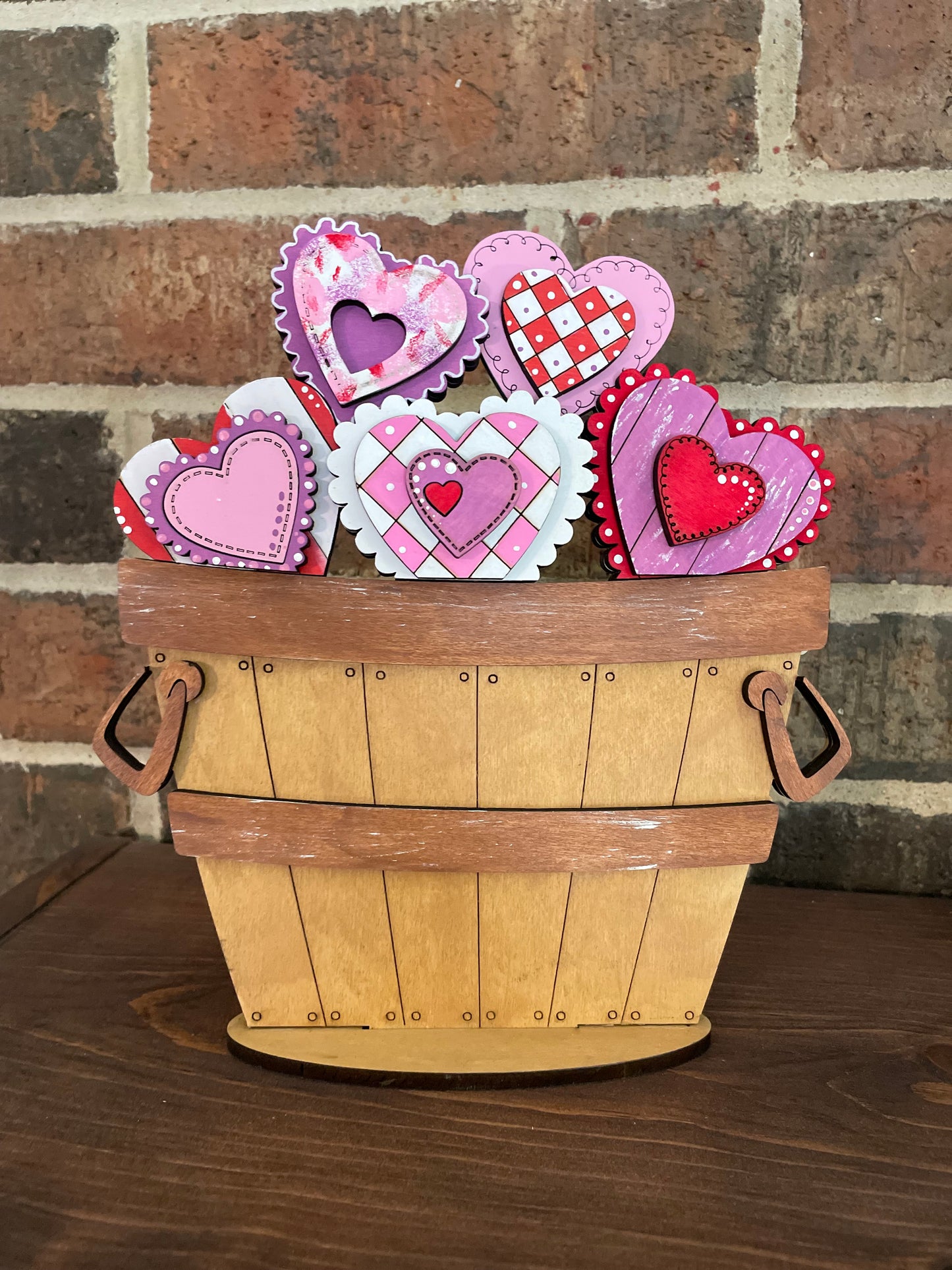 Apple Bushel Basket with one insert