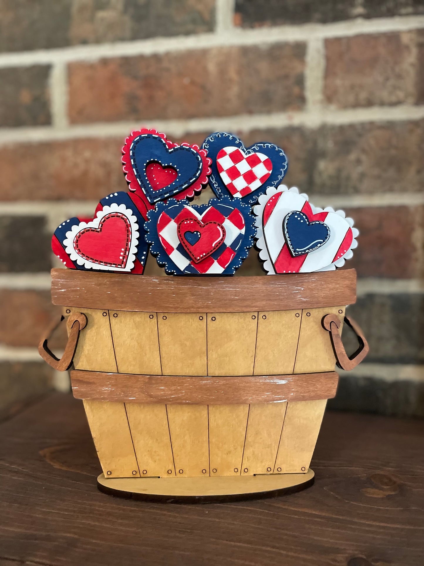 Apple Bushel Basket with one insert