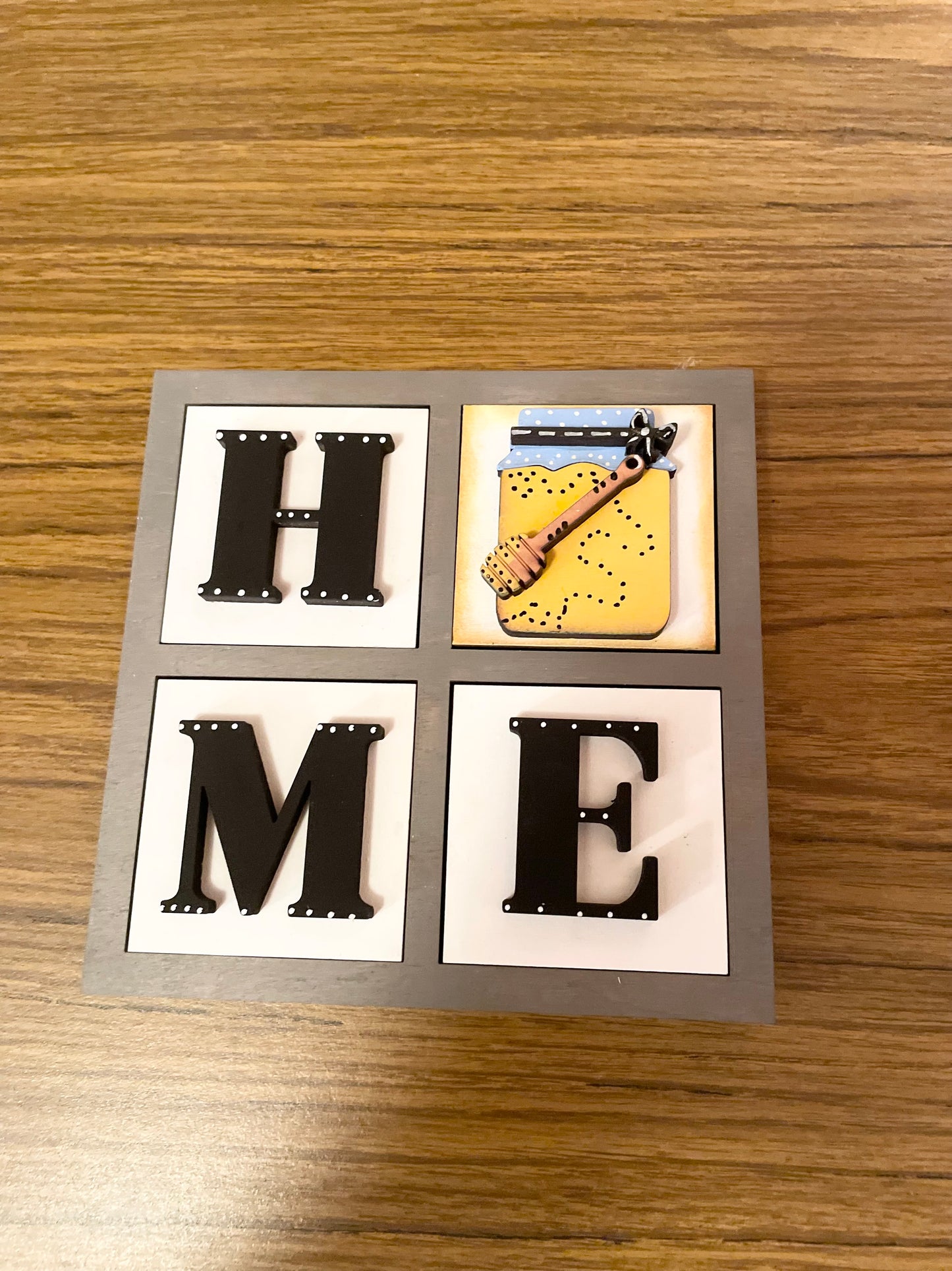 Interchangeable MINI Ladder- Honey Bee