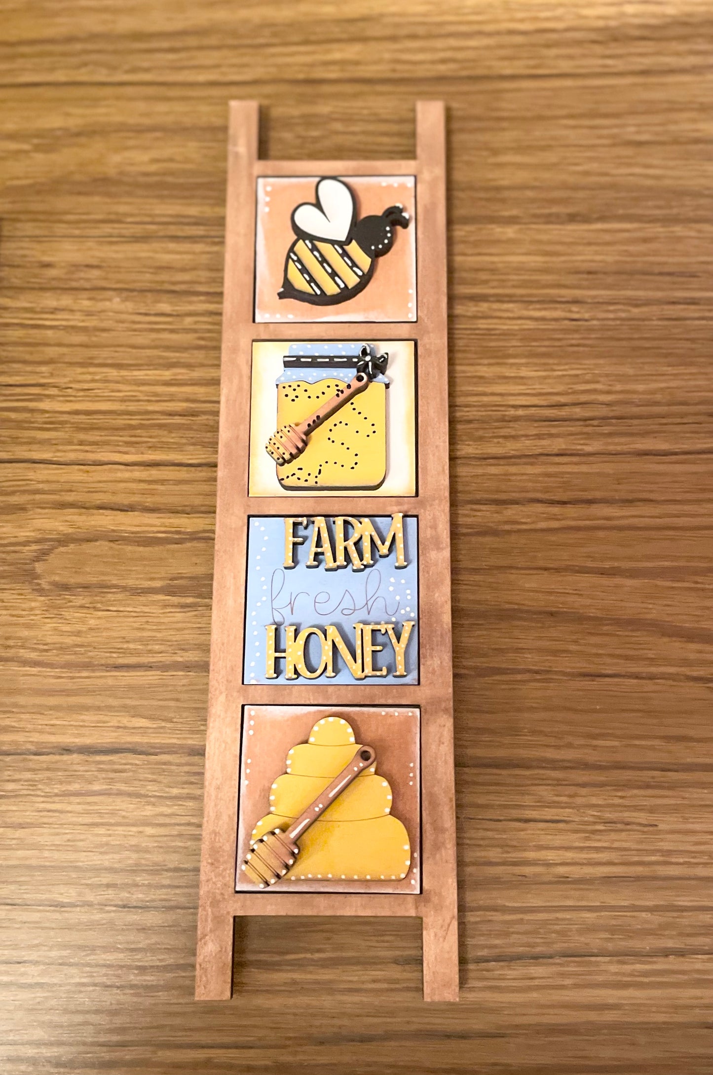 Interchangeable MINI Ladder- Honey Bee