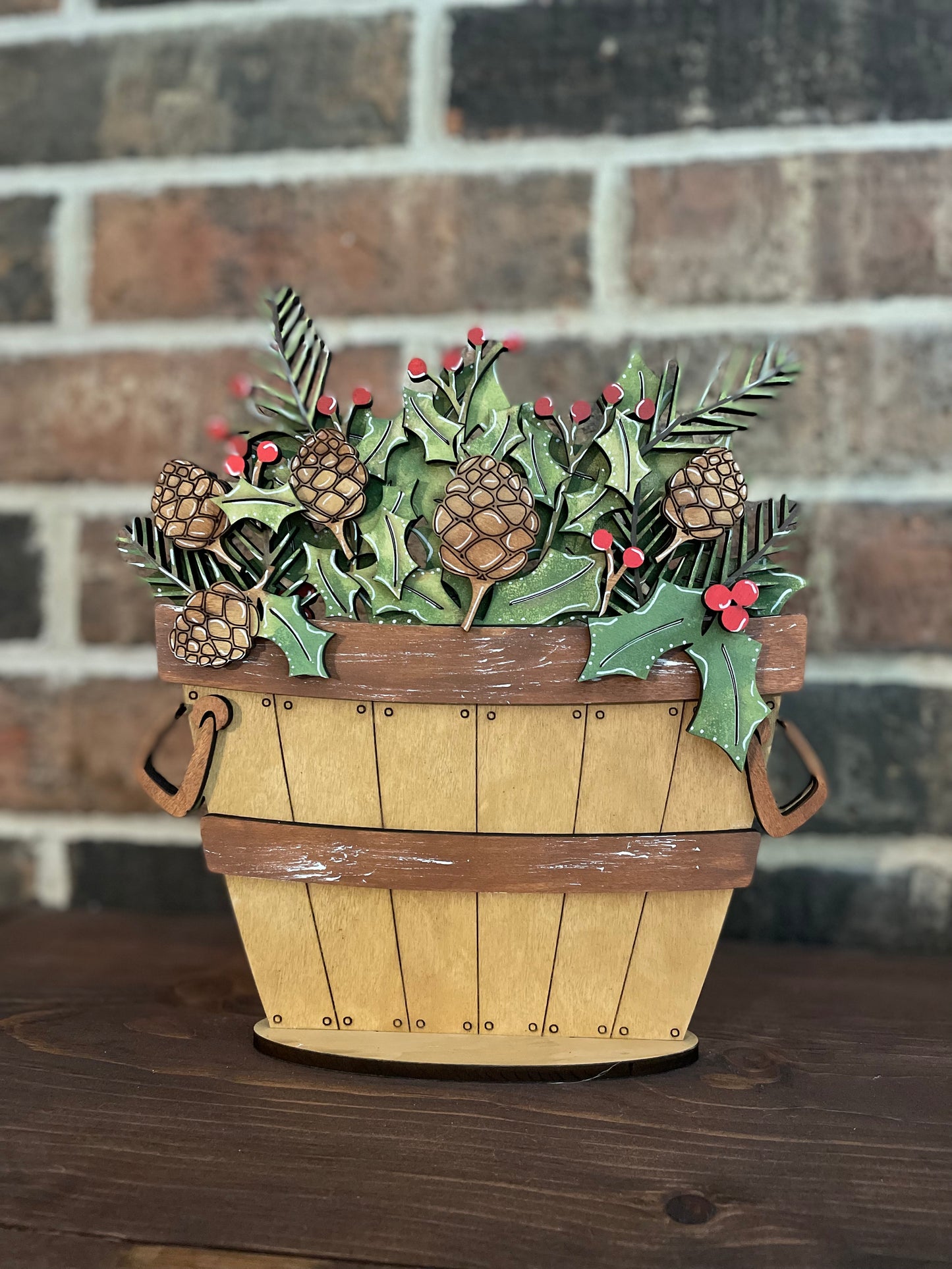 Apple Bushel Basket with one insert