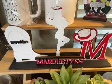 Marcus Marquettes Stand Up Shelf Sitter