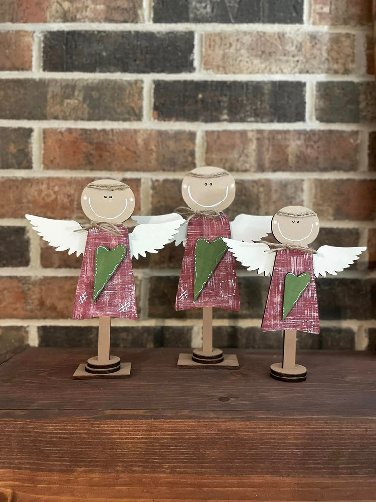 Set Of 3 Standing Heart Decorations