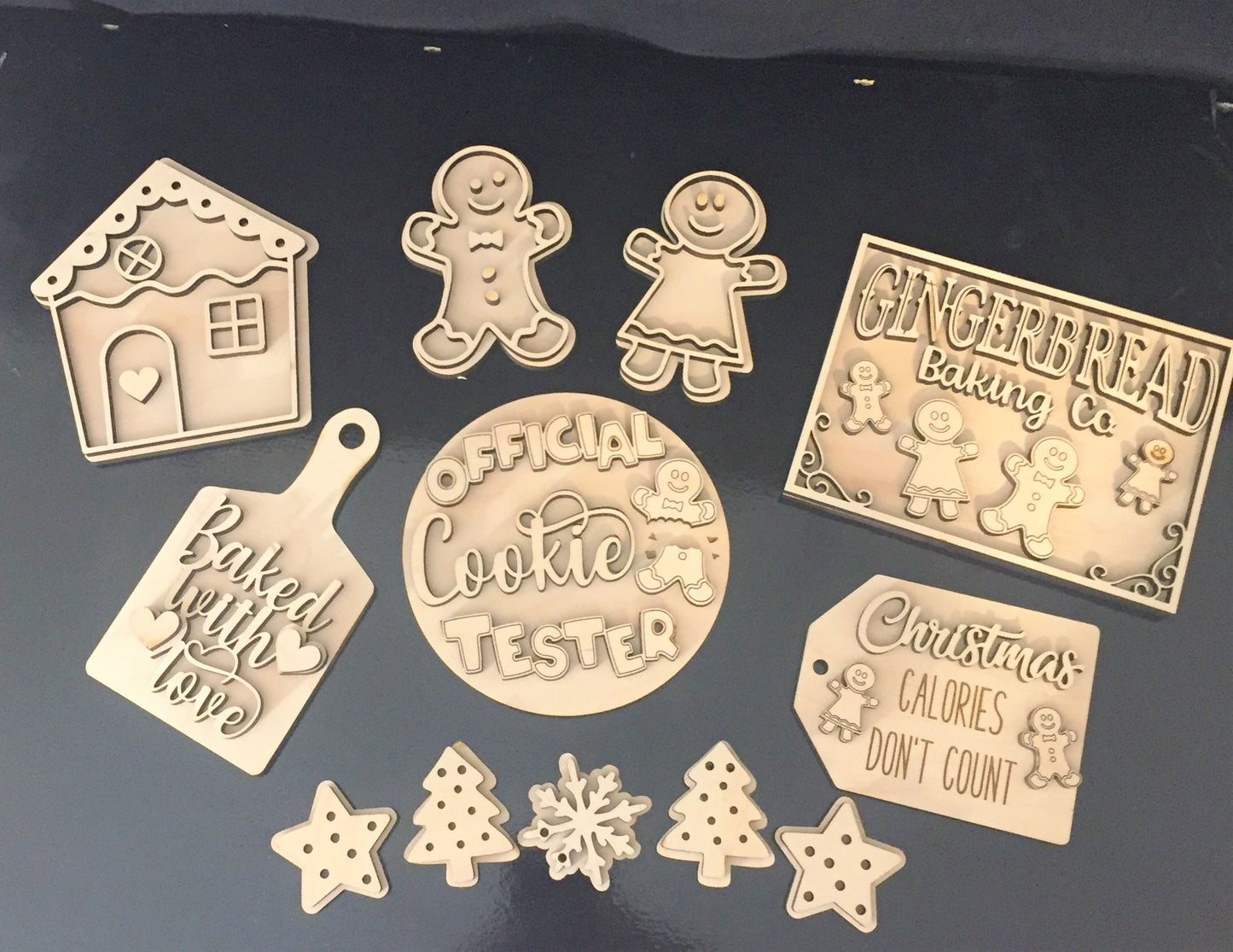 Tiered Tray Set- Gingerbread