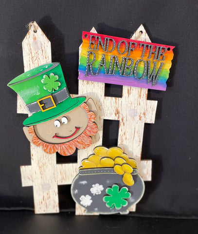 Interchangeable Fence Decor- End of the Rainbow