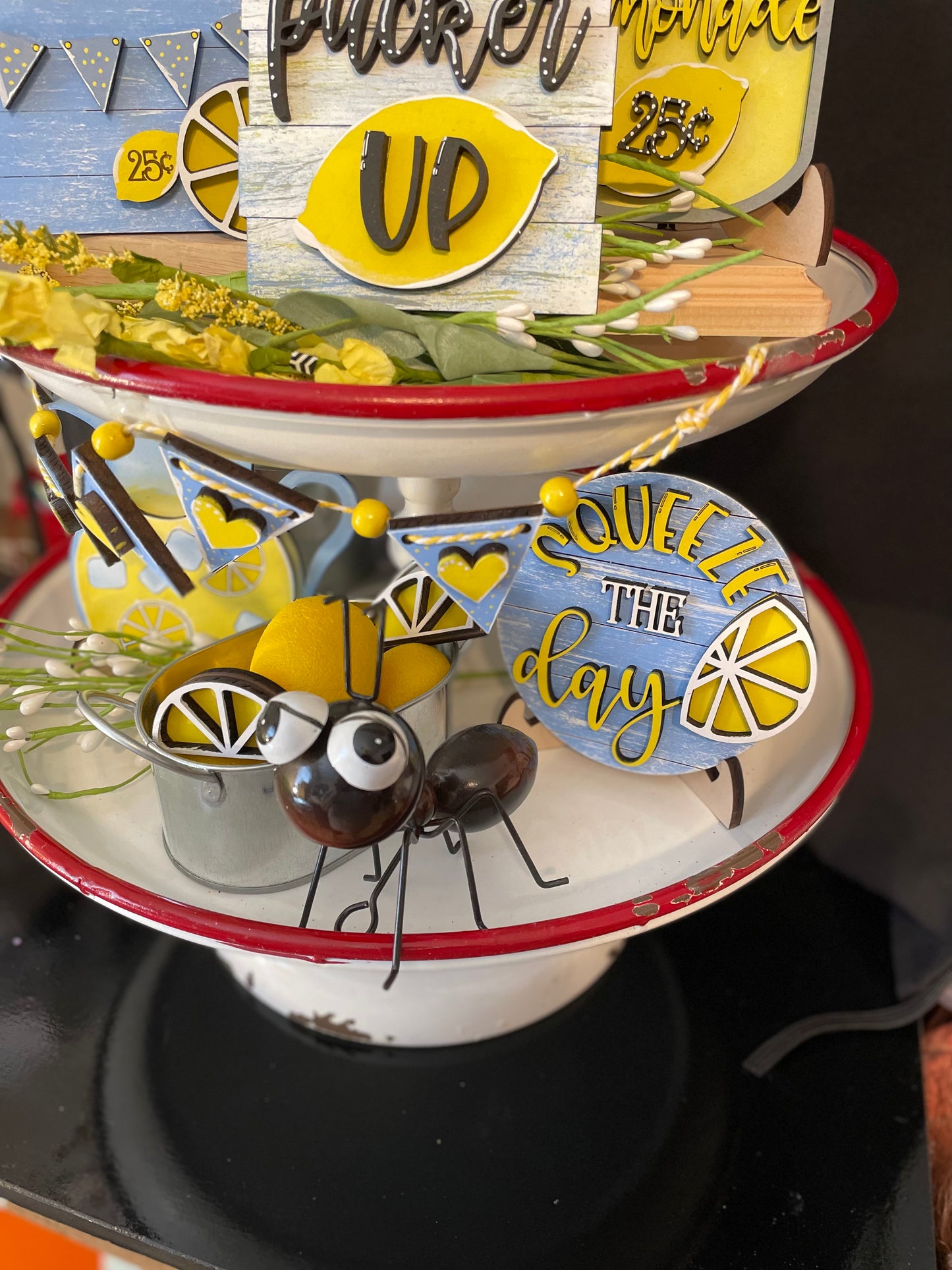 Tiered tray set- Lemonade Stand