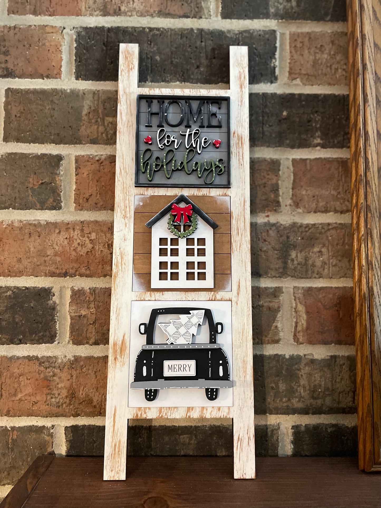 Interchangeable Leaning Ladder- Farmhouse Christmas