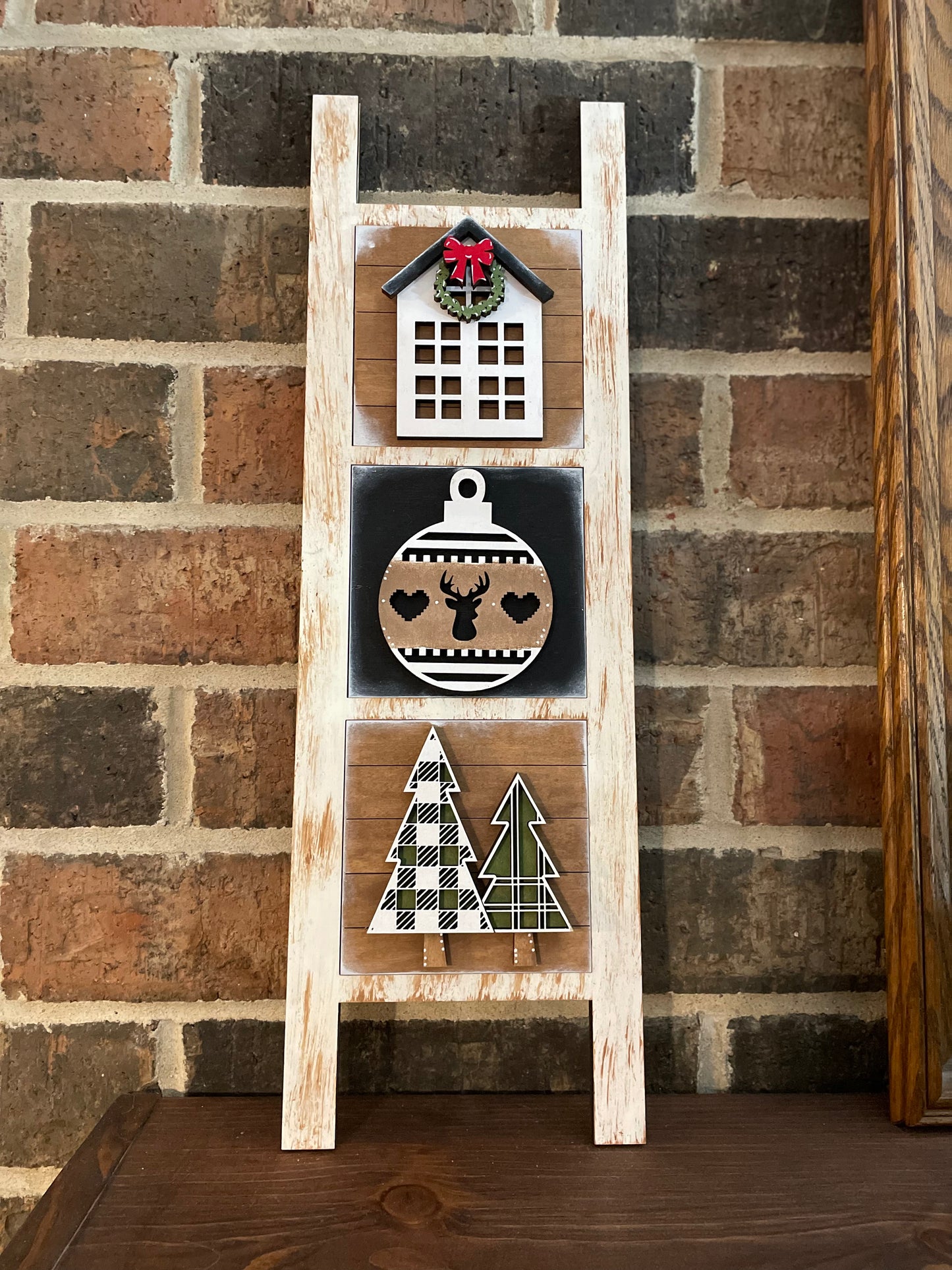 Interchangeable Leaning Ladder- Farmhouse Christmas