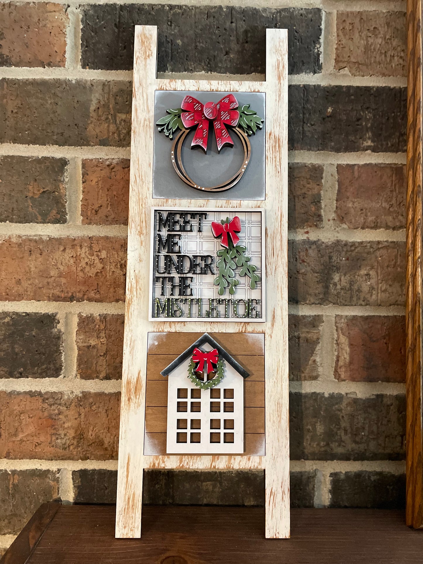 Interchangeable Leaning Ladder- Farmhouse Christmas