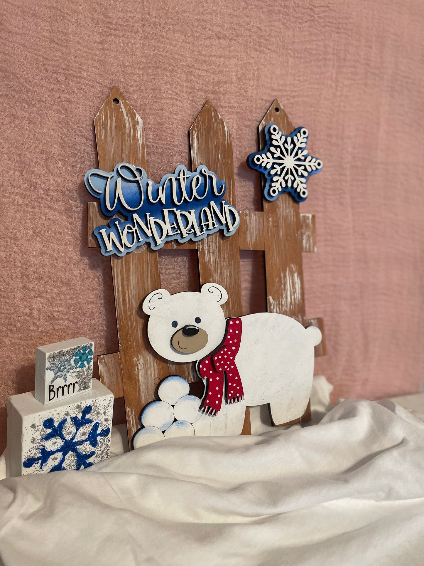 Interchangeable Fence Decor Winter Wonderland Polar Bear