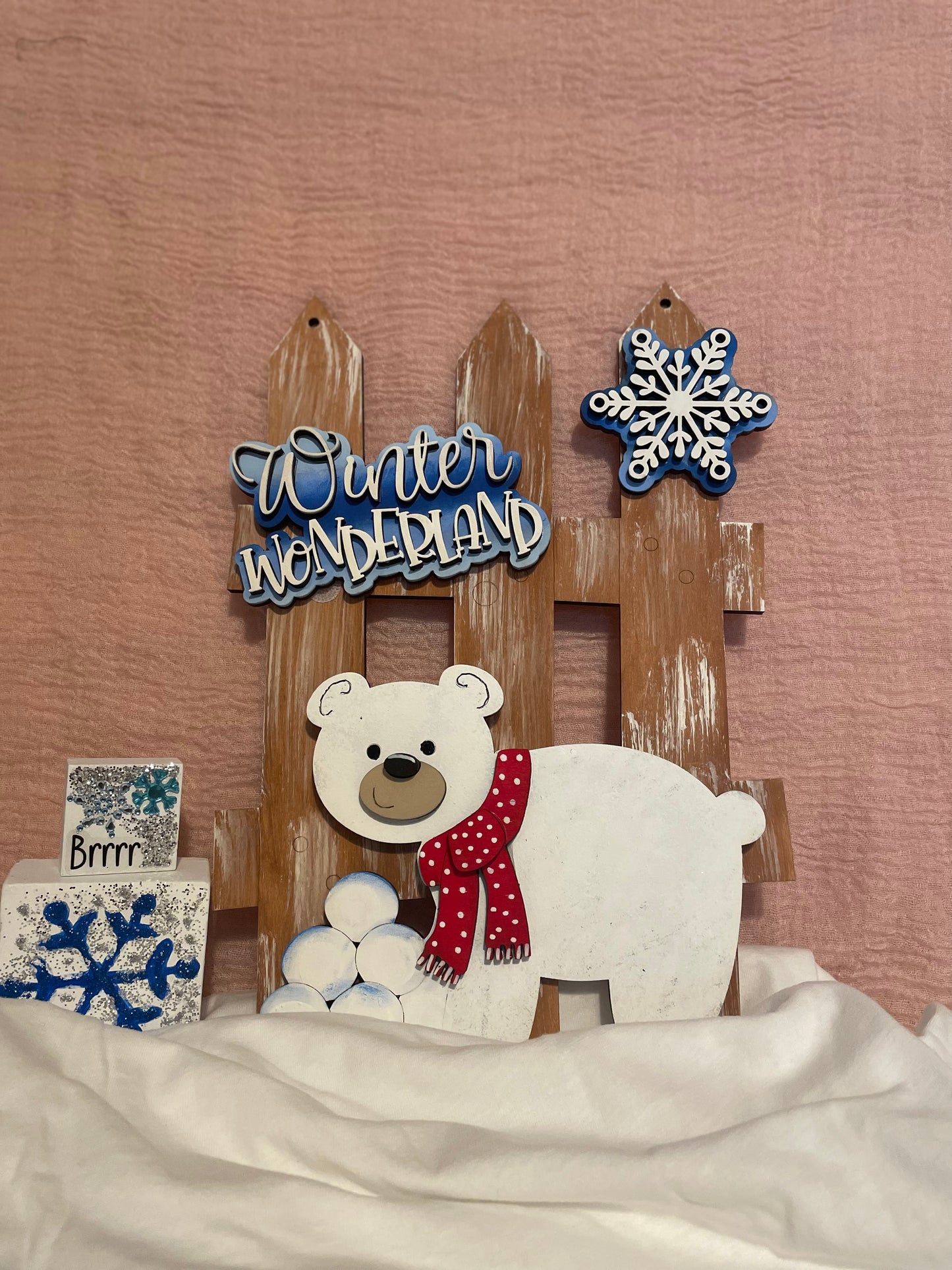 Interchangeable Fence Decor Winter Wonderland Polar Bear