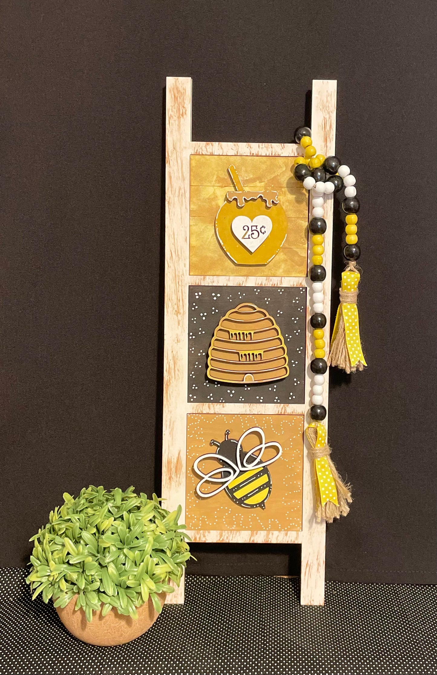 Interchangeable Leaning Ladder- Honey Bee